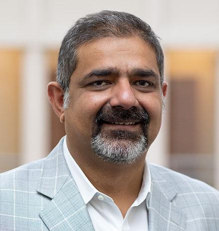 Karim lakhani faculty headshot